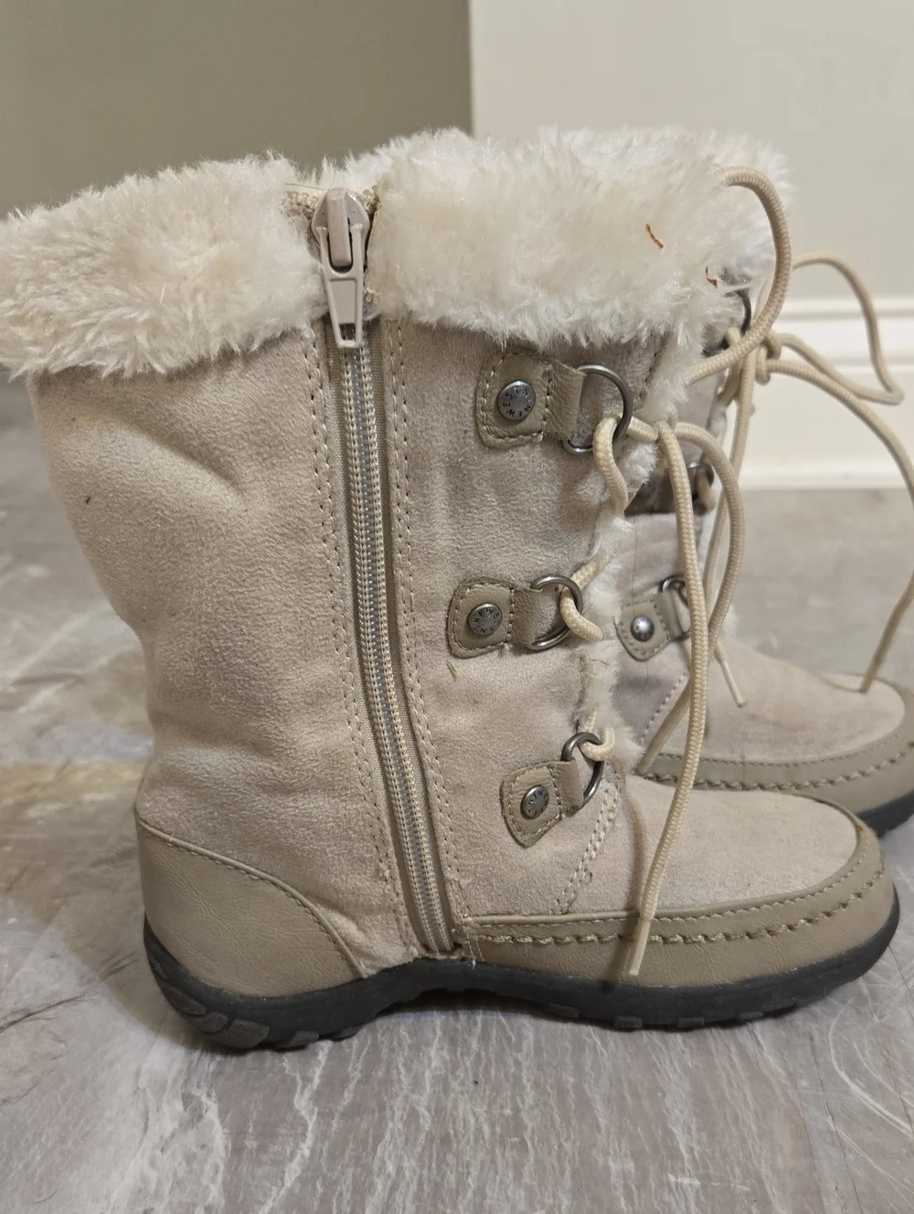 Nine West Kids Cream Faux-Fur Lace-Up Winter Boots